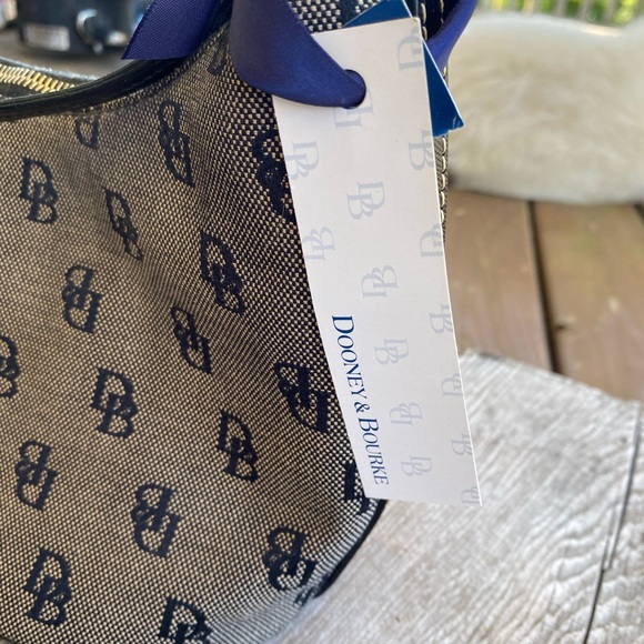 Dooney & Bourke Navy Signature Bucket Bag - Picture 4 of 9